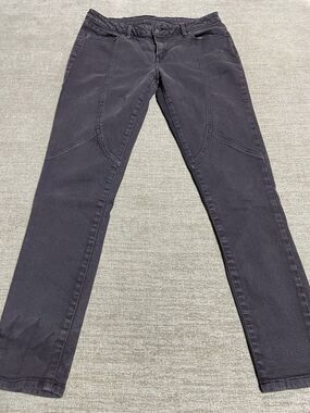 Levi's Jeans Women's Size 8M Gray Straight Leg Classic White Tag